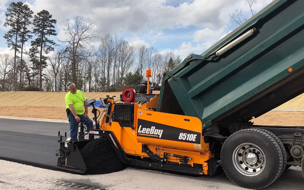 Equipment Operator (Asphalt Paver)
